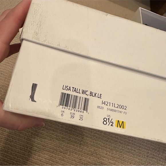 NIB Veronica Beard Sleek, Black Heeled Boots- Size 8.5 (Wide Calf) - Picture 10 of 10